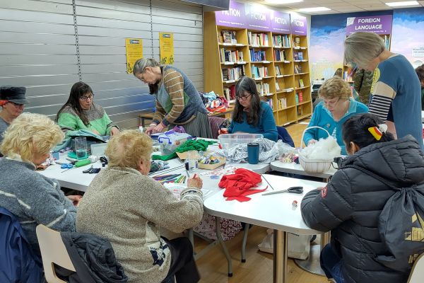 Craft and connect (4)